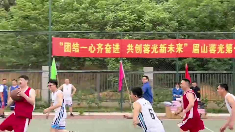 好家伙，這比賽兩隊打完能超過50分嗎？