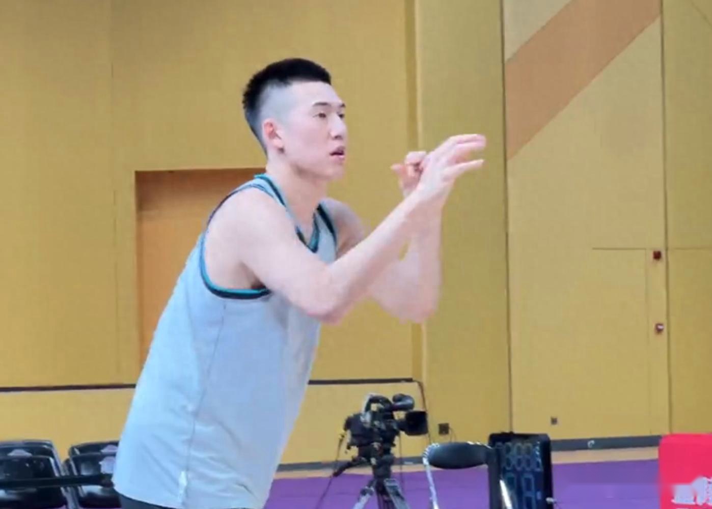 遼寧備戰(zhàn)廣州！付豪強(qiáng)化投籃，楊鳴親承裁圖雷，威爾斯談加盟遼籃