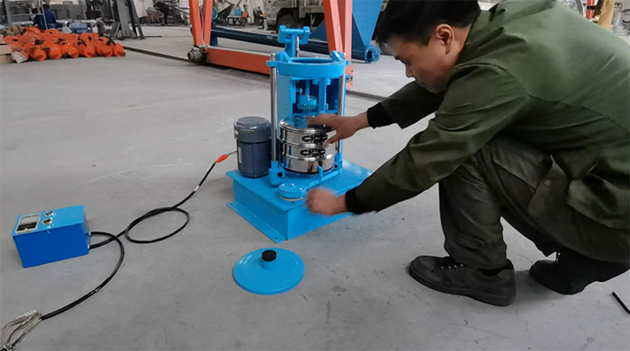 標準振篩機使用注意事項。