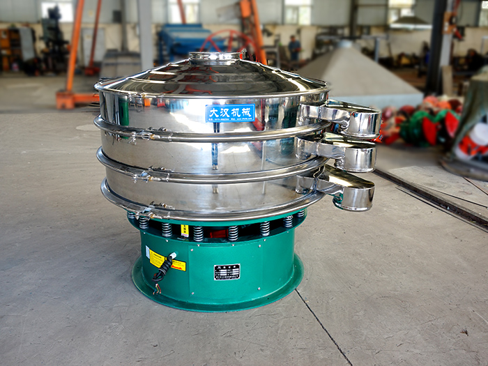 振動(dòng)篩粉機(jī)是一種高精的篩分機(jī)械，可用于粉末，液體以及顆粒狀物料的篩分，分級(jí)。